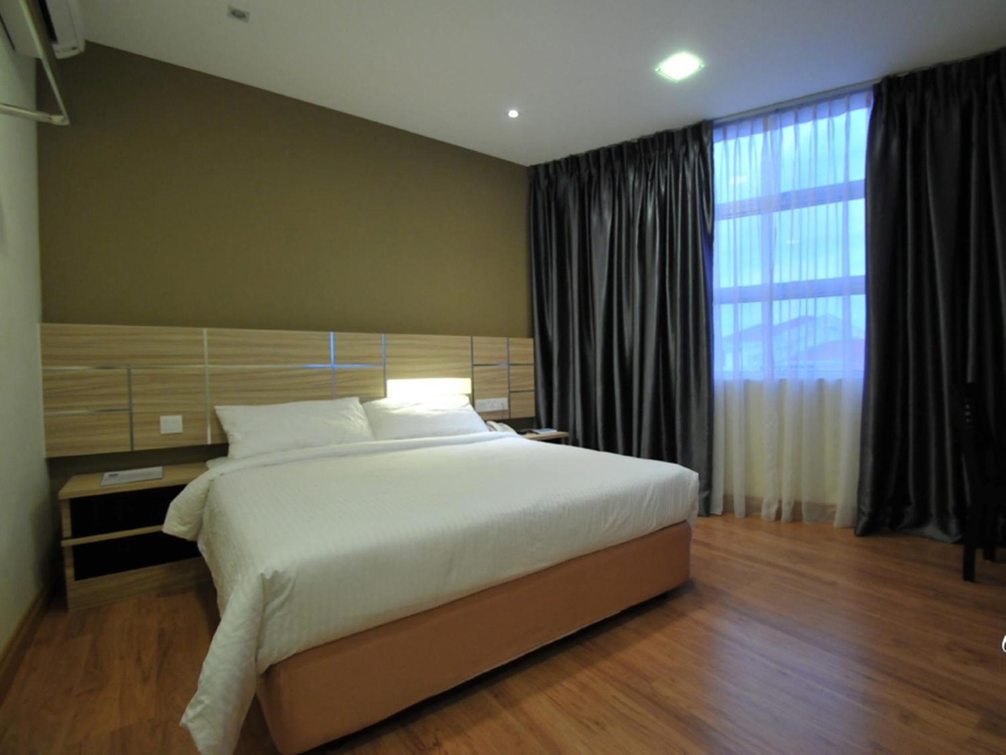 U Design Hotel 2*